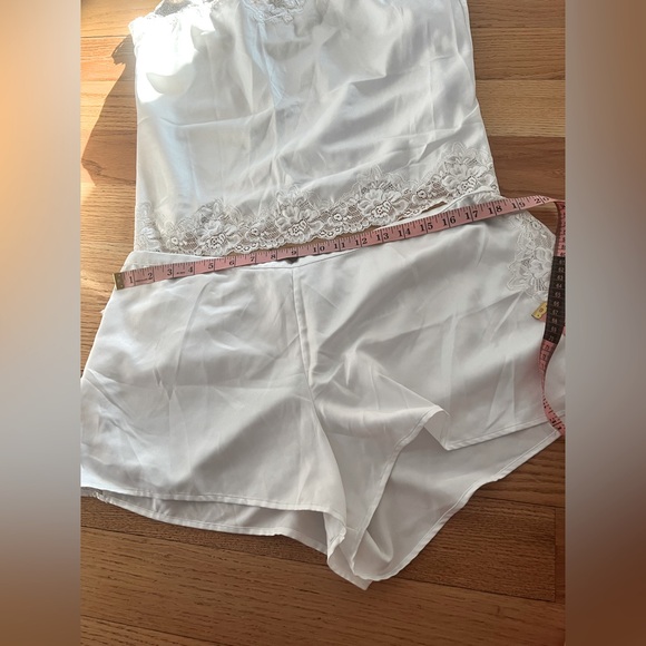 Ralph Lauren Satin Sleep Set - Size Large - Picture 2 of 8